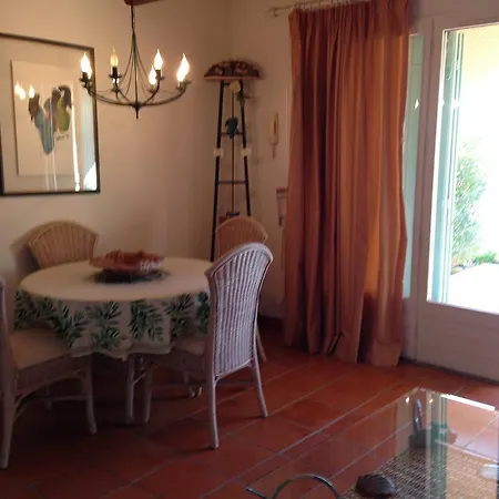 Des Eucalyptus A Theoule-sur-mer Villa *